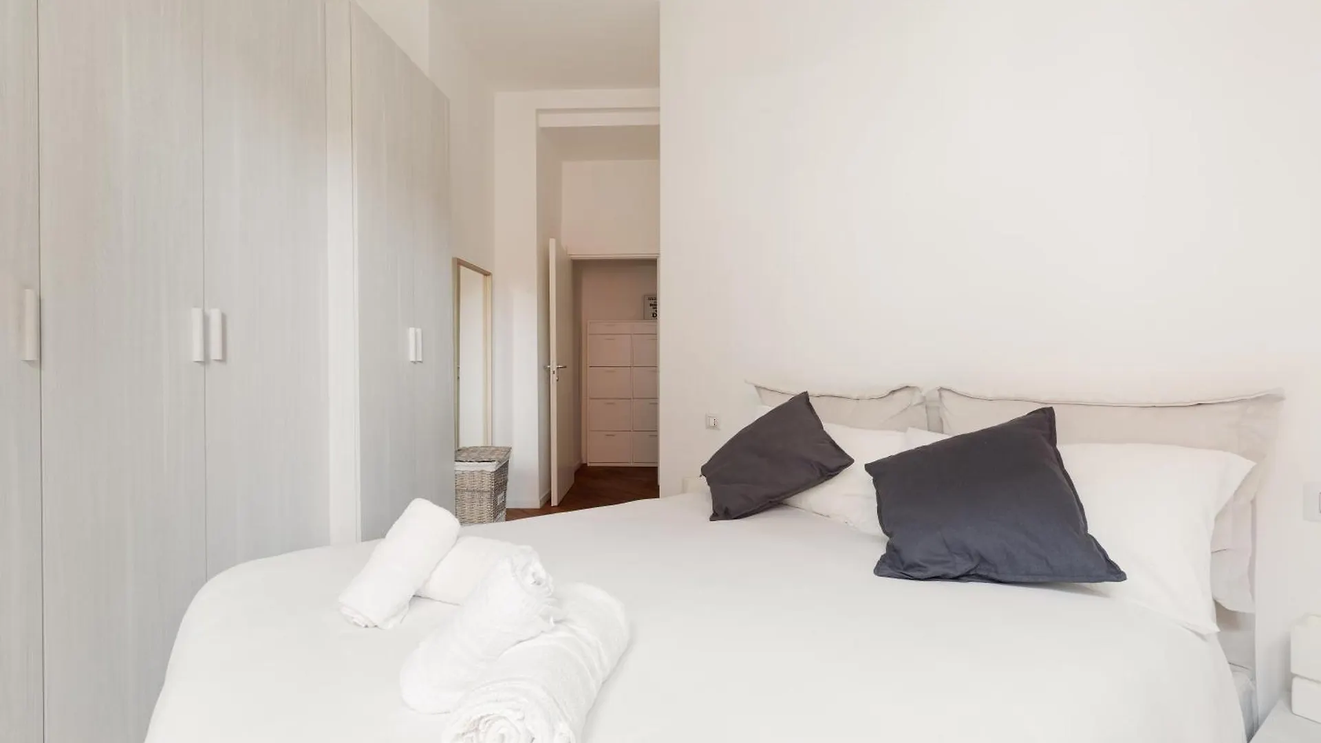 Apartament Repubblica - Centrale - Moderno Trilocale Mediolan